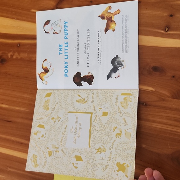 2 Little Golden Books - Picture 4 of 5